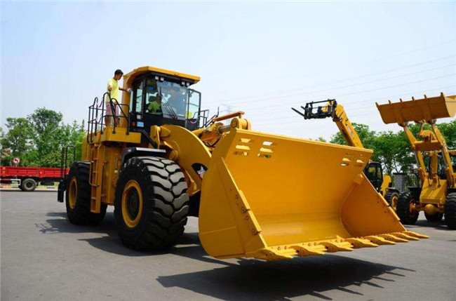 XCMG LW180K Chinese Mini Front End Wheel Loader Official Payload 1.8 Ton CE Certificate