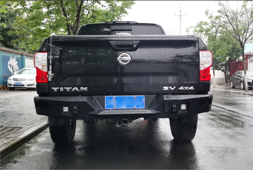 Protection Function 210*66*75CM Universal Steel Winch Bull Bar Bumper for Nissan Titan