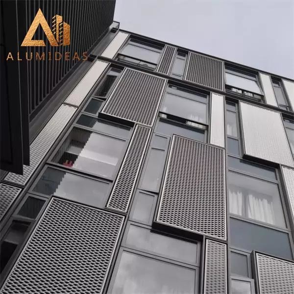 Aluminum mesh panels