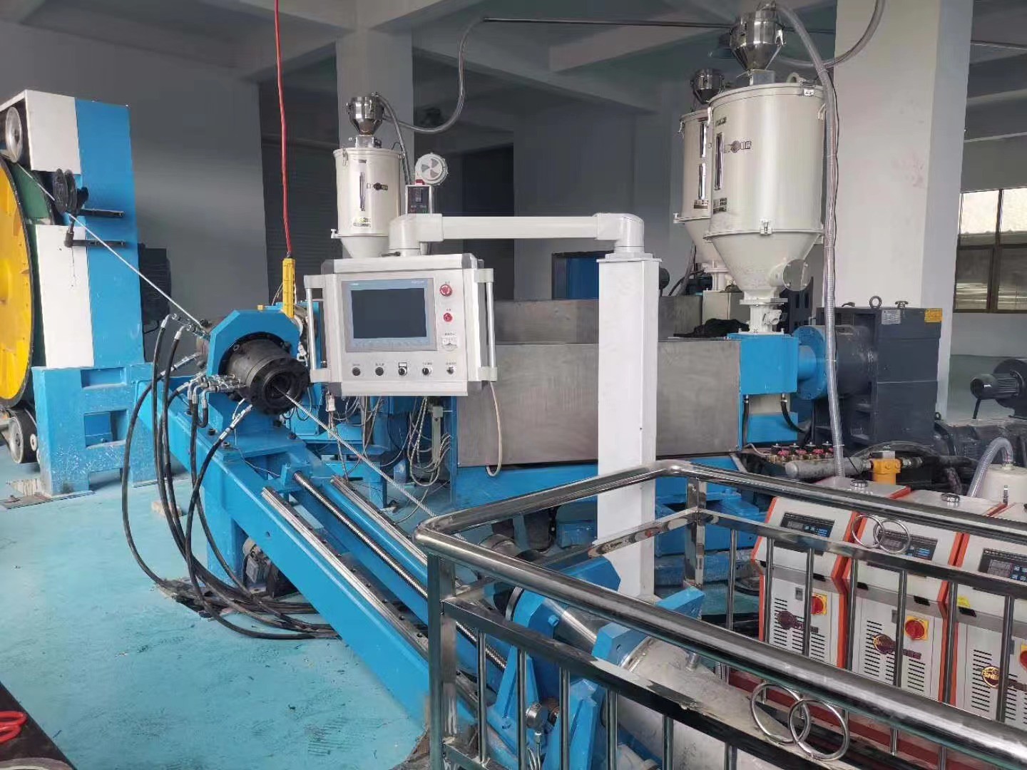 Hongli CCV Lines 150+90+65 XLPE Power Cable Extruder Machine