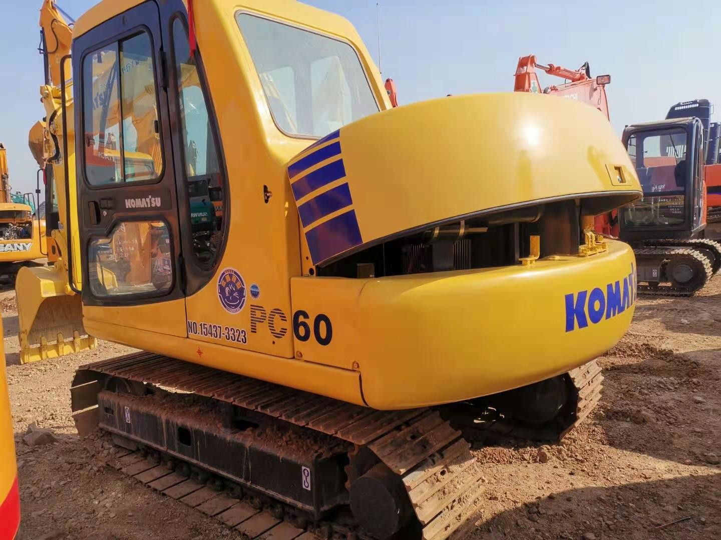 Yellow Mini 12RPM 6300kg Komatsu PC60 7 Excavator