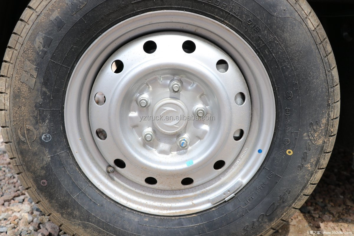 100 Km/h Maximum Speed Gasoline Van Trucks and Pickup Trucks for Customer Requirements