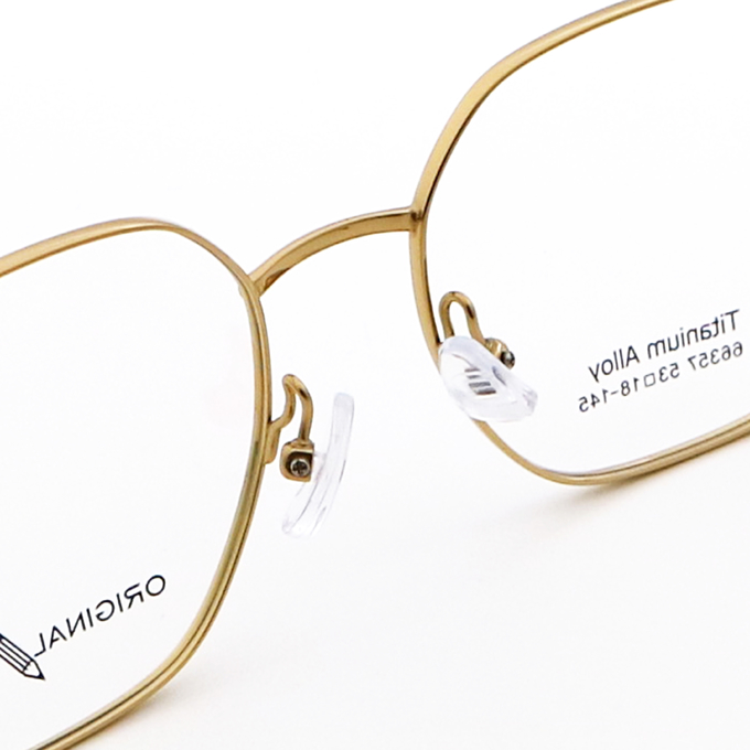 Flexible Fashionable Β Titanium Optical Frame Eyeglasses 66357