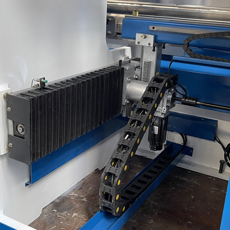 Delem System 4+1+2 Axis Hydraulic Press Brake CNC Bending Machine With DA53T