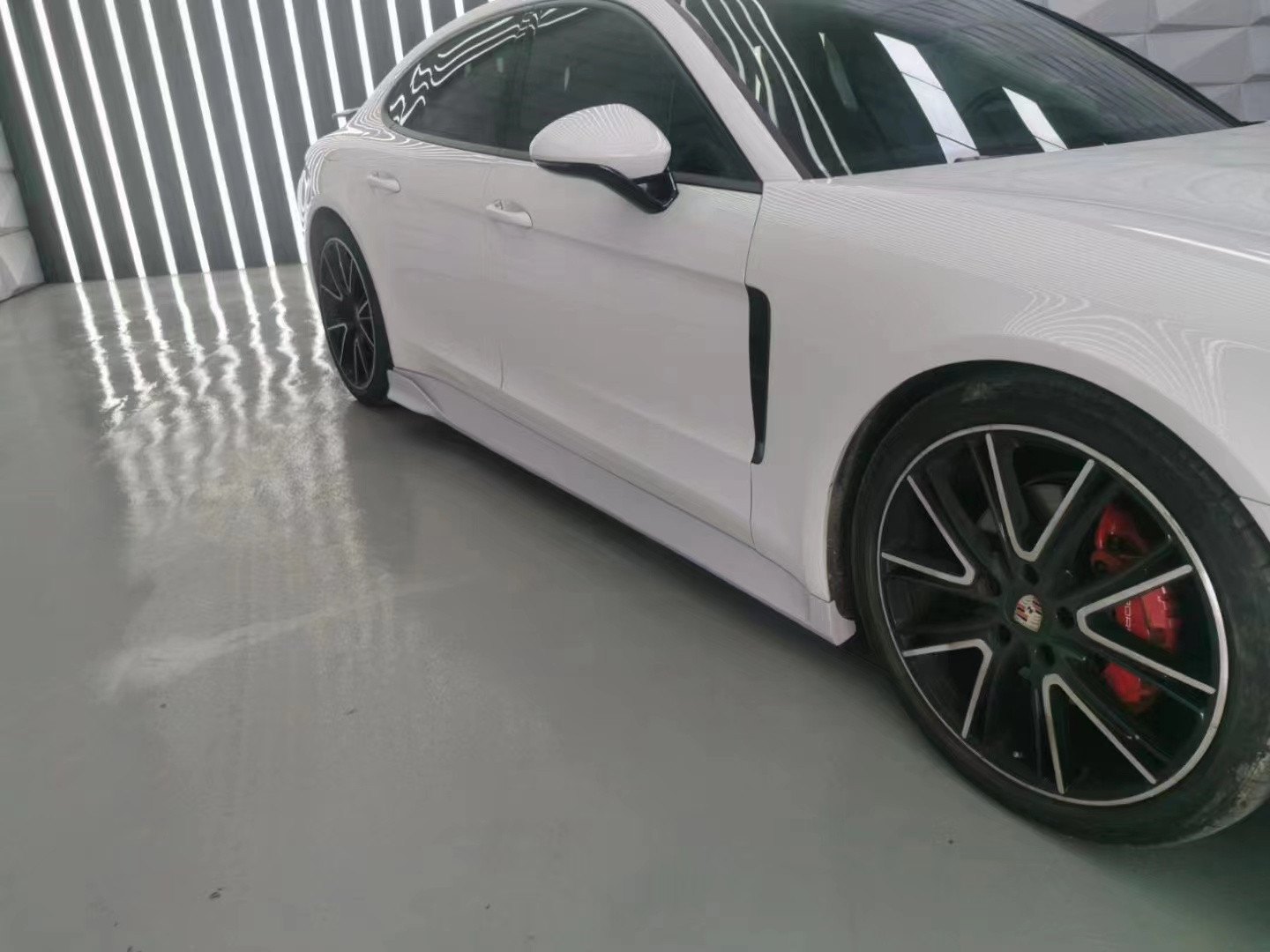 For Porsche Panamera Carbon Fiber Body Kit Panamera Carbon Fiber Front Lip Diffuser Spoiler Side Skirt