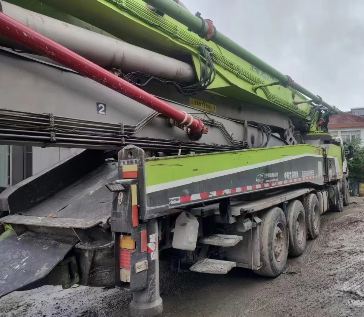 Used 2018 Zoomlion 63m concrete pump truck with Scania chassis, showing discounted price for sale
