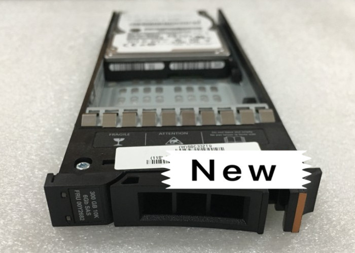 85Y5862 85Y5861 300G IBM Hard Disk 10K SAS 2.5 6G V7000 Long Service Life