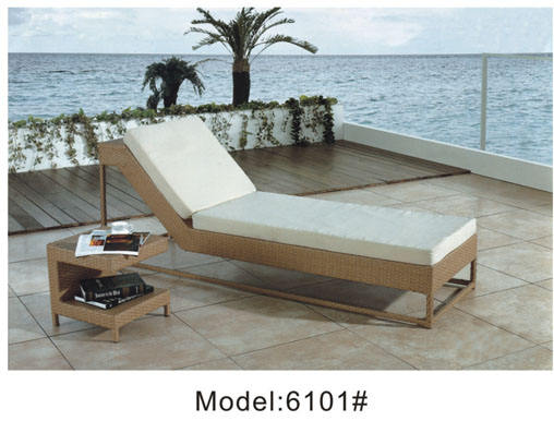 Beige Plastic Rattan Sun Lounger UV Proof Pool Loungers Wicker