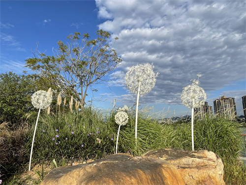Decorative Stainless Steel Garden Statues Outdoor Customized Love Garden Statue