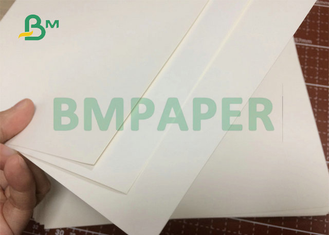 250gsm 300gsm 350gsm One Side Coated Varnishable Cardbord For Printing Packaging Boxes