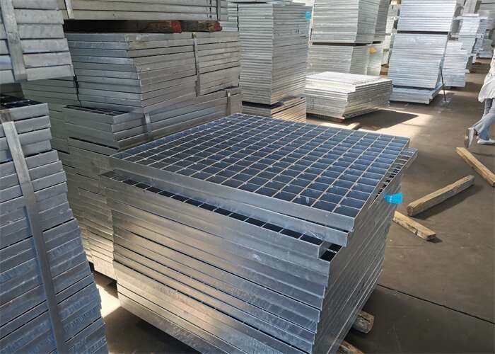 Q235A Hot Dip Galvanized Steel Grating For Sewage Treatment Plant