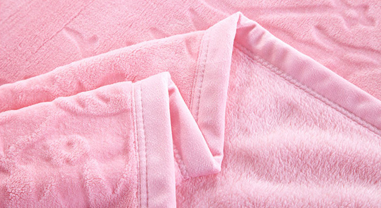 Pink / Red Solid Flannel Blanket , Thick Flannel Blanket With Queen / King / Full Size
