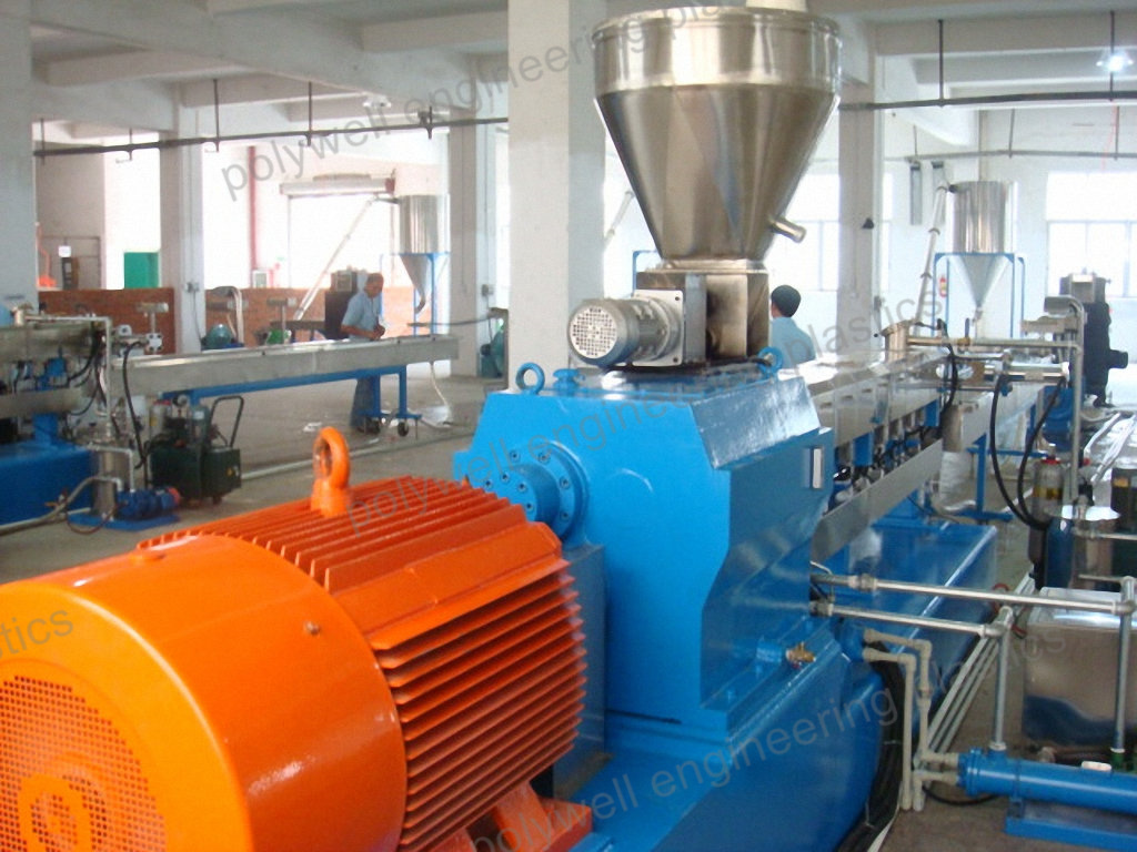 PA Material Industrial Plastic Granulator With Fiberglass Extrusion Line Polyamide Forming Machine
