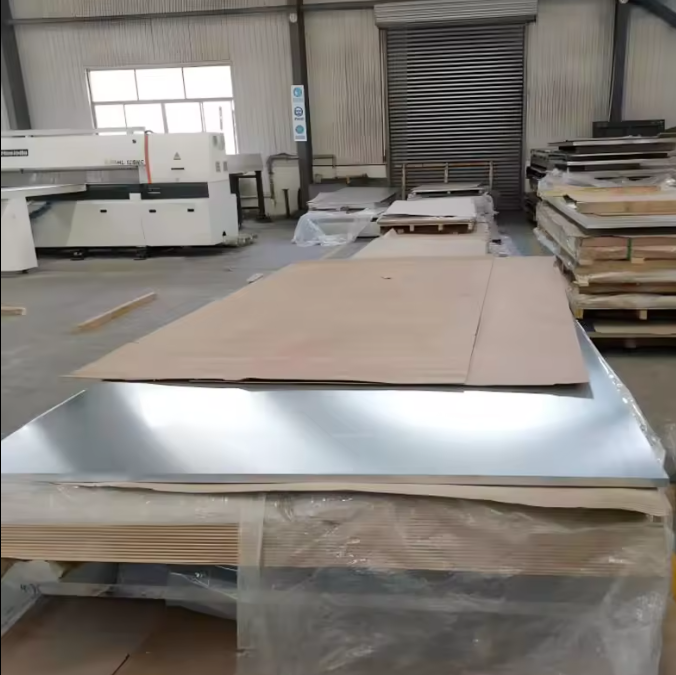 ASTM 6082 T6 Alloy Aluminum Sheet 1220x2440mm CNC Cutting Silver Customized Color