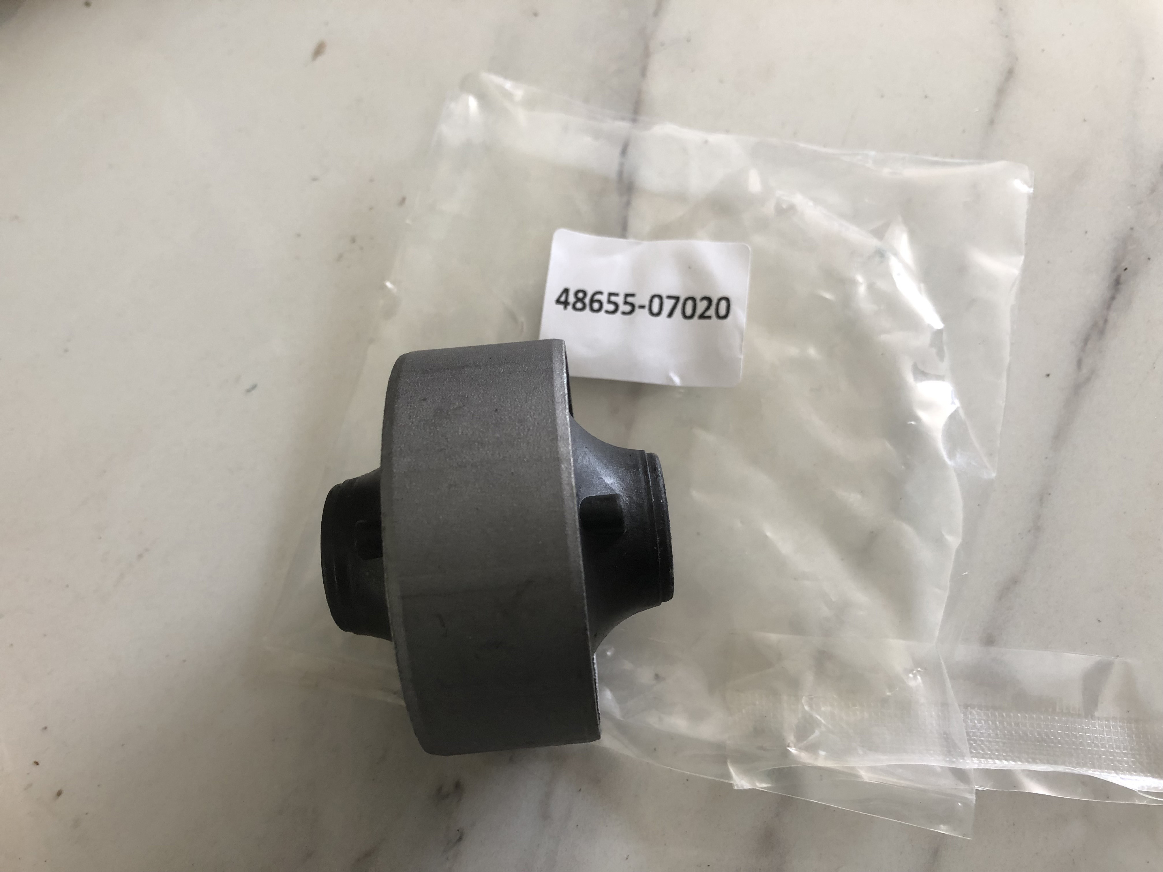 48655-07020 48068-06050 Car Suspension Bushing For Toyota Avalon Saloon 1MZ