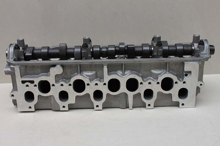 VW Diesel Engine Complete Cylinder Head Assembly 074103351D Long Life
