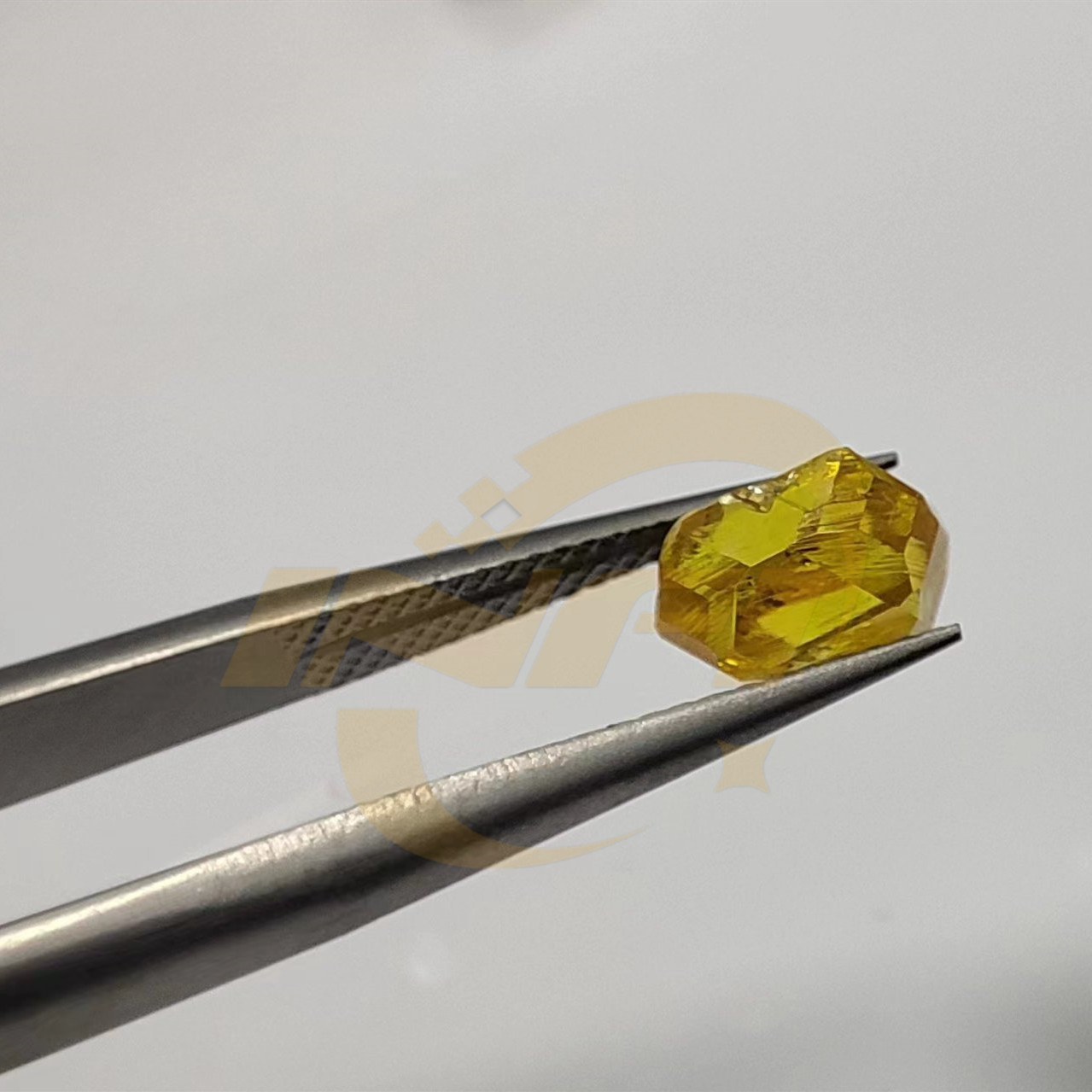 Yellow Uncut Rough Diamond Lab Grown Synthetic Diamond For Gem