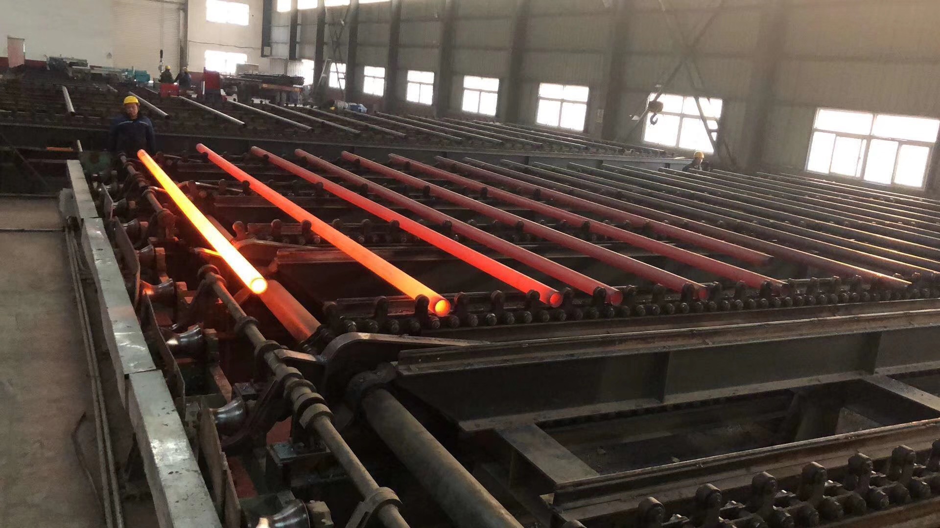 0.5mm 0.6mm Seamless Carbon Steel Tube 0.7mm 0.8mm Black ASTM Hot Rolled