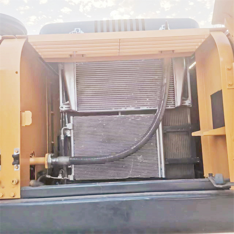 Korea Original 30 Ton Secondhand Hyundai 305 Used Excavator with Original Hydraulic Pump