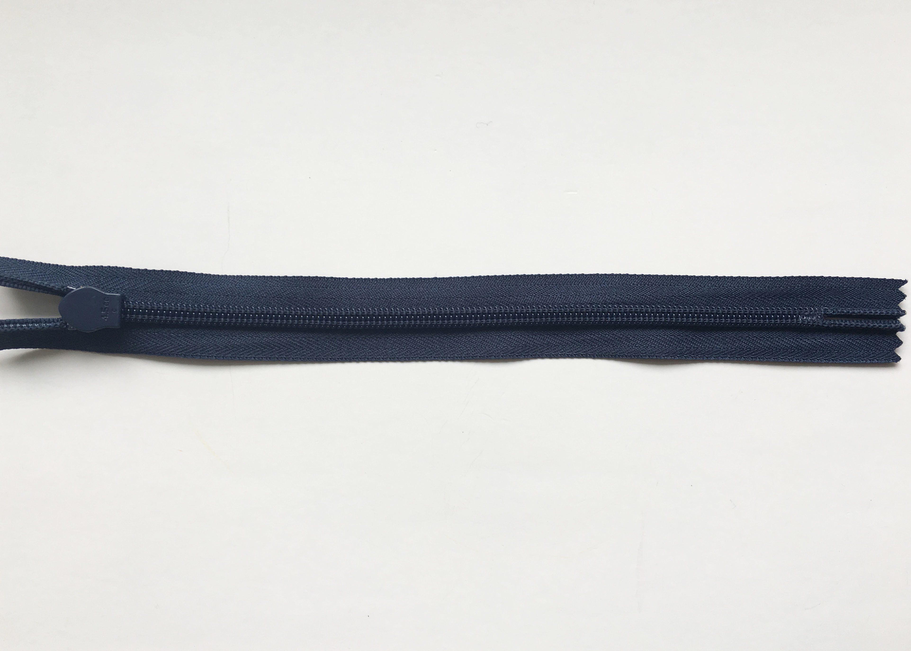 Reflective waterproof Sewing Notions Zippers separating zippers open end invisible Nylon zipper
