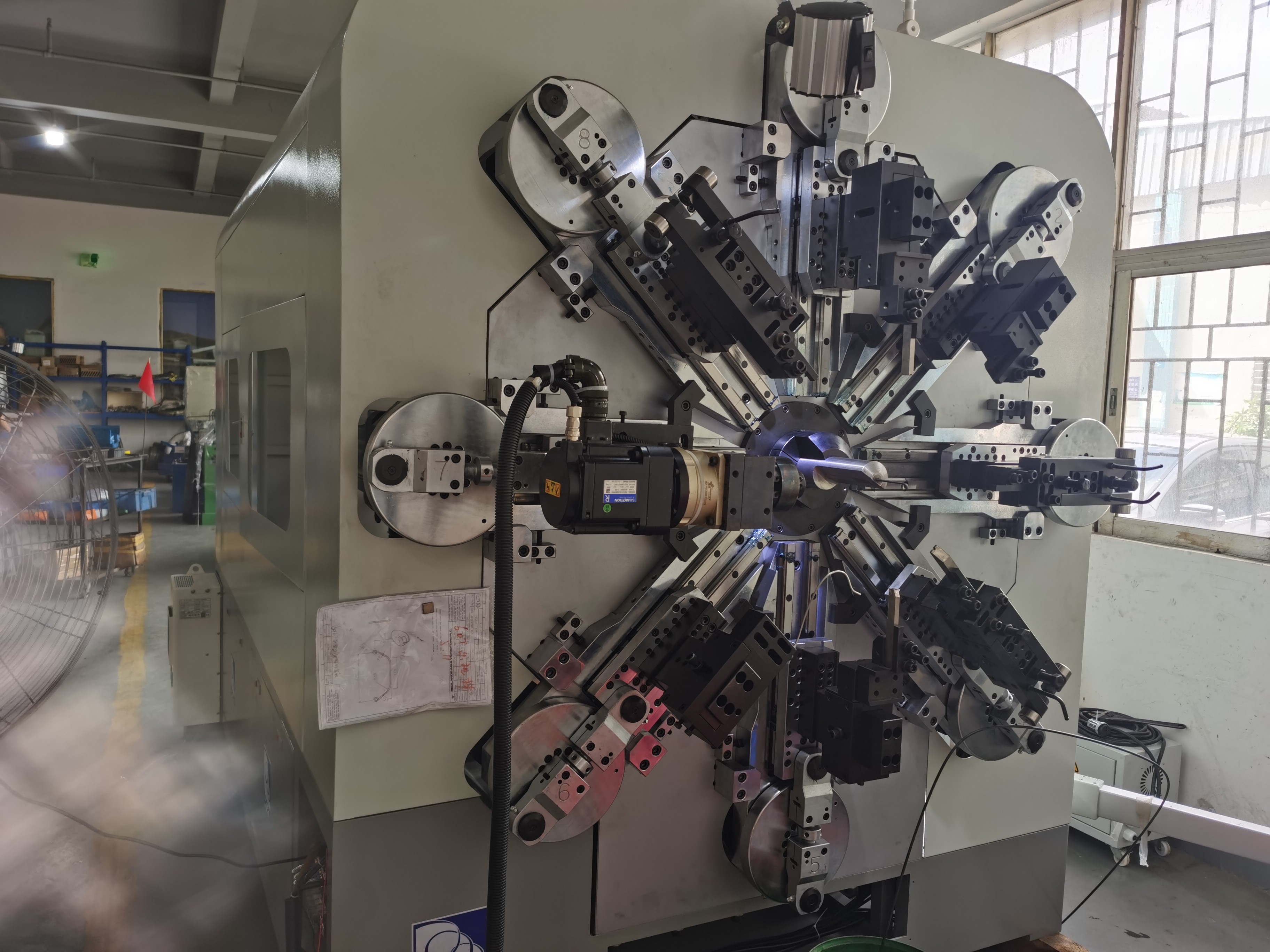 12 Axes Camless Servo Motor CNC Spring Making Machine Wire Turning Coiling Machine