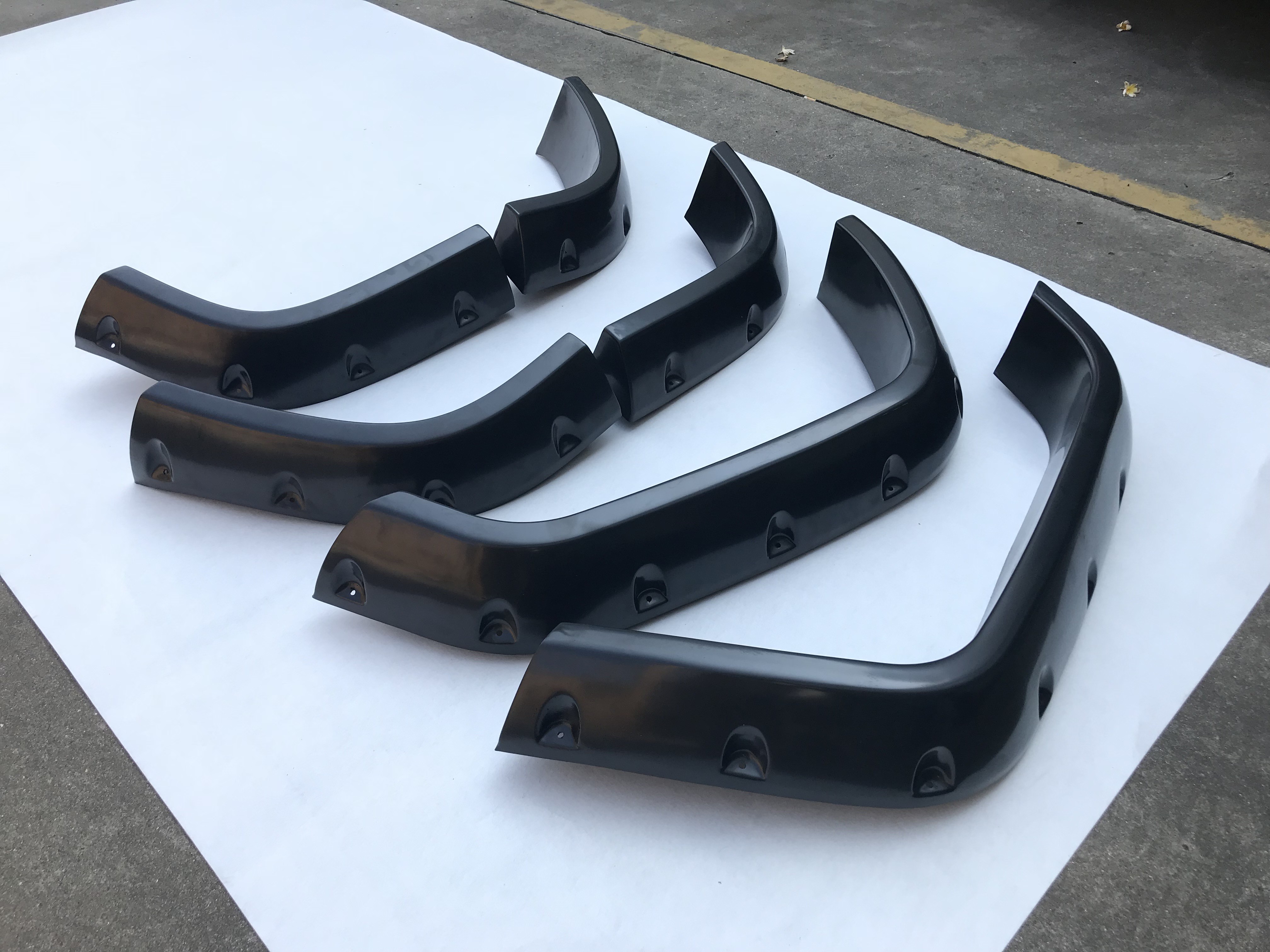 MOSUN Flexible Car Wheel Fender Flares , Extra Wide Body Fender Flares