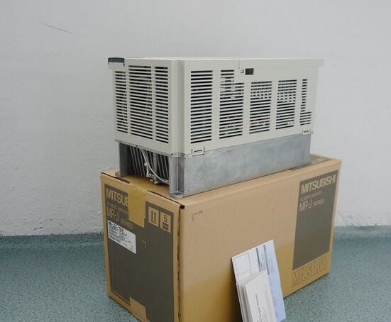 Mitsubishi Servo Driver MR-J2S-700A MR-J2S Series Servo Driver & Motor Original adn New