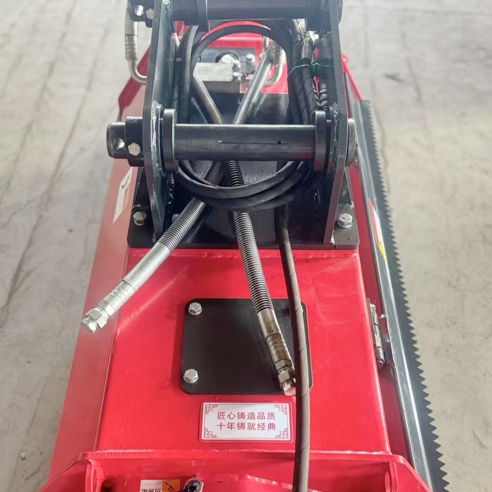 Grass Crush Cutting Excavator Attachment For 6-20 Ton Forestry Machine