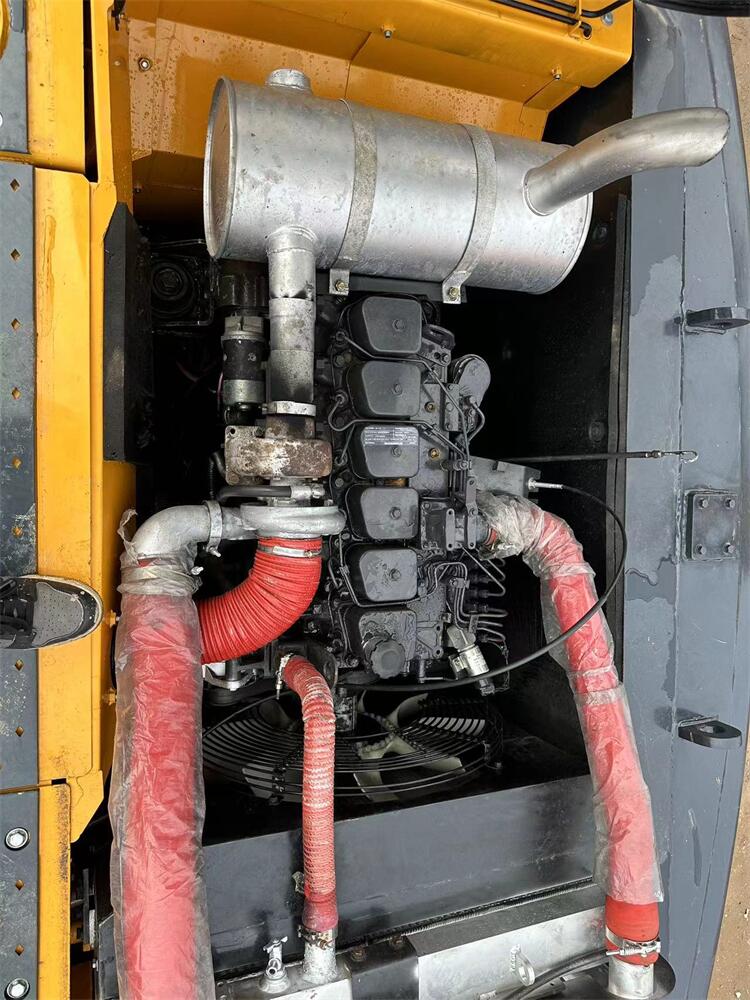 1.05m3 Bucket Capacity Original Korea Hyundai Used Crawler Excavator R220-9S in Shanghai