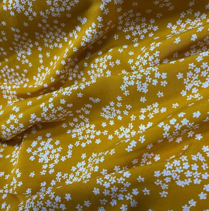 Printed Cotton Slub Garment Fabric 103gsm 240T Floral Dress Material 124×76