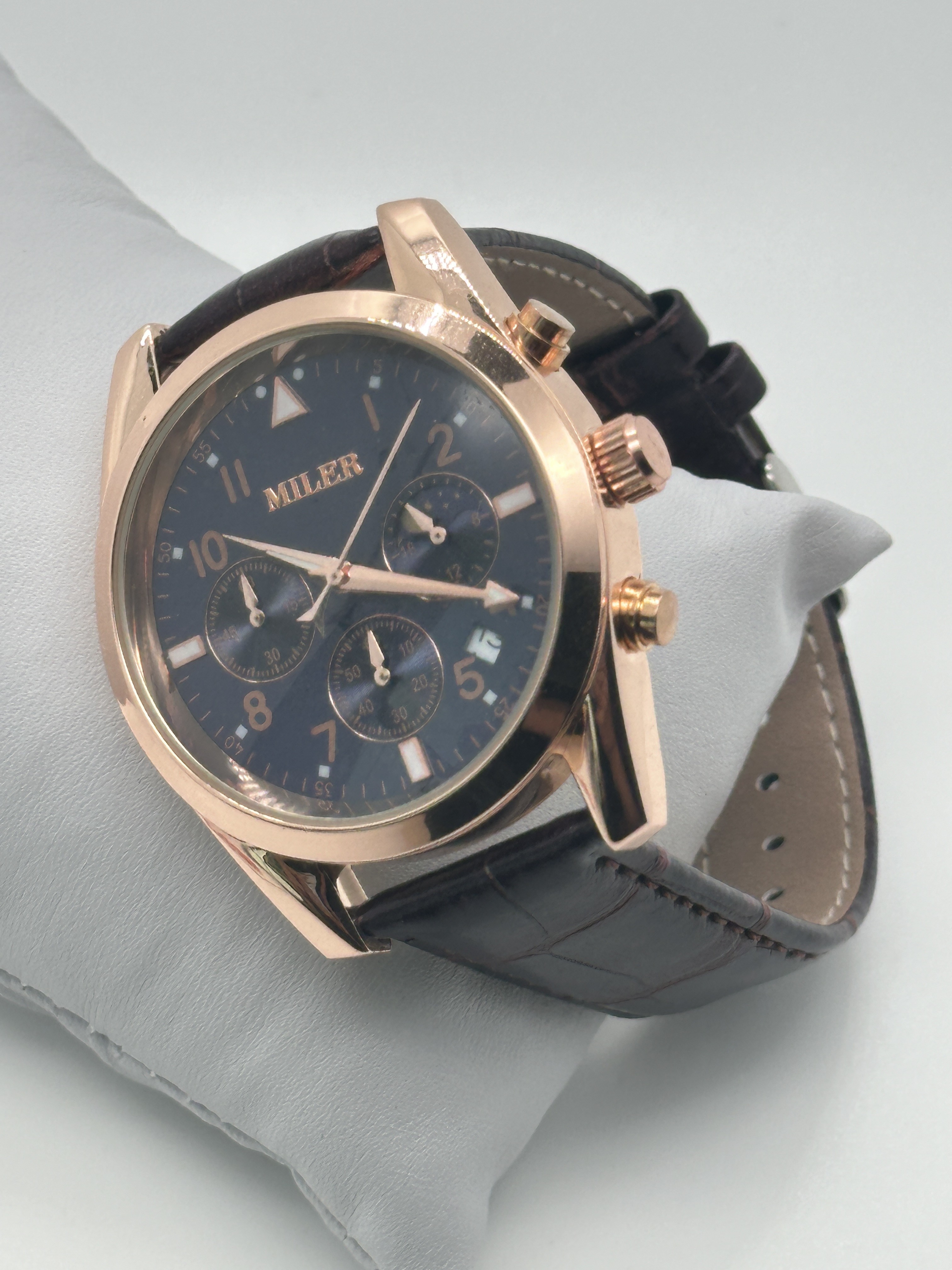Scratch Resistant Quartz Watch with White Dial Black Leather Band and Buckle Clasp