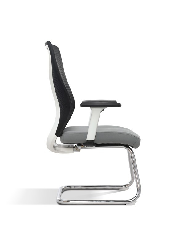 0.178CBM Reclining Executive Chair For Back Pain Nylon Armrest 38cm Reception