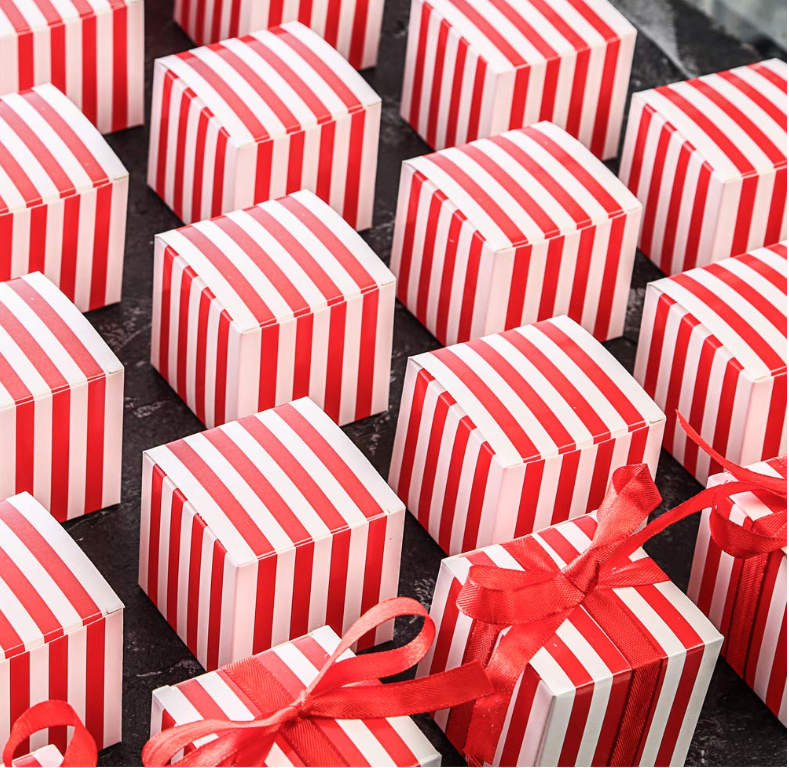 Luxury Ribbon Paper Boxes For Chocolates Packaging Customized Logo