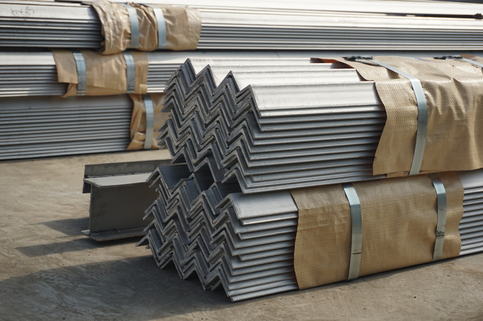 Wear Resistance Stainless Steel Angle Equal Legs Hot Rolled 50x50x4mm 0