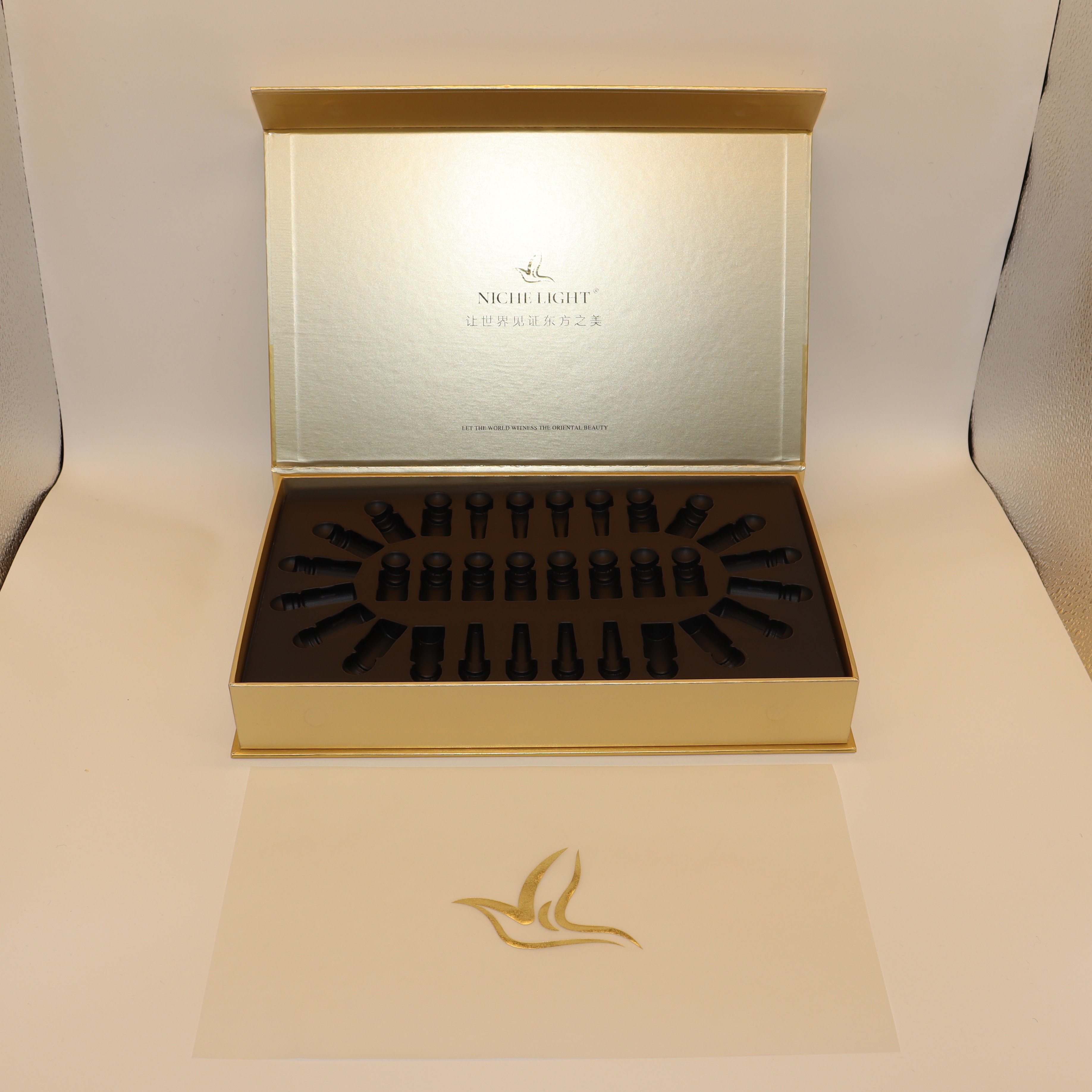 Embossing Cosmetic Paper Box , Packaging Box Skincare With PS Insert Tray Butter Paper
