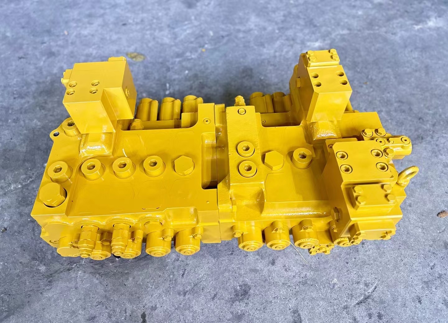 CAT 345 E349D Excavator Control Valve 460-2604 Hydraulic Main Valve