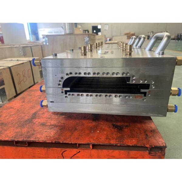 Customized Size WPC PVC Pipe and Profiles Extrusion Die Mould with 3CR17 Material