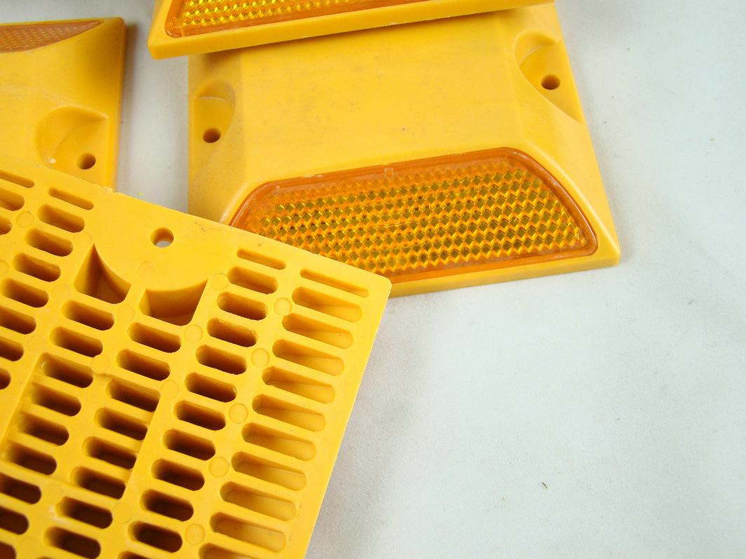 High Intensity Reflective Tape Road Stud Double Sides ABS Cat Eye Reflector 100X100X20mm