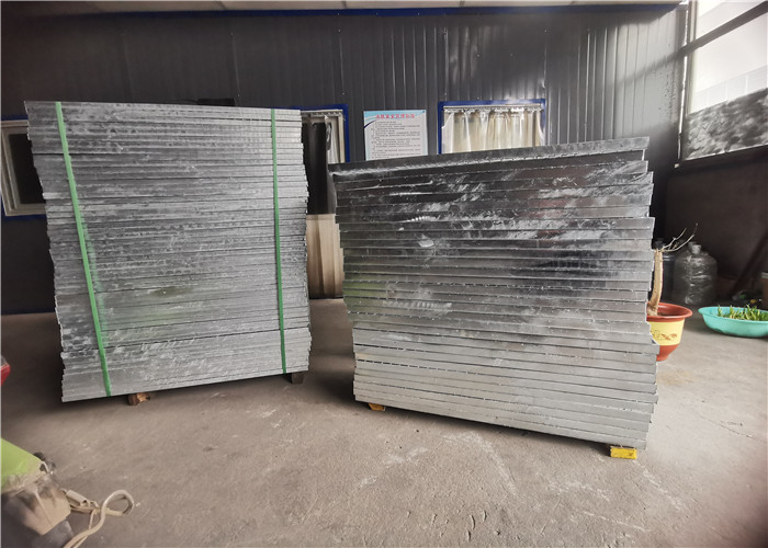 Carbon Steel Q235 Catwalk Steel Grating 75x10mm Anti Corrosion