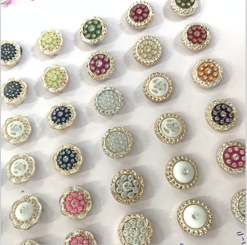 wholesale factory 18L 20L 24L 28L 34L big size plastic ABS coat button combine plastic button