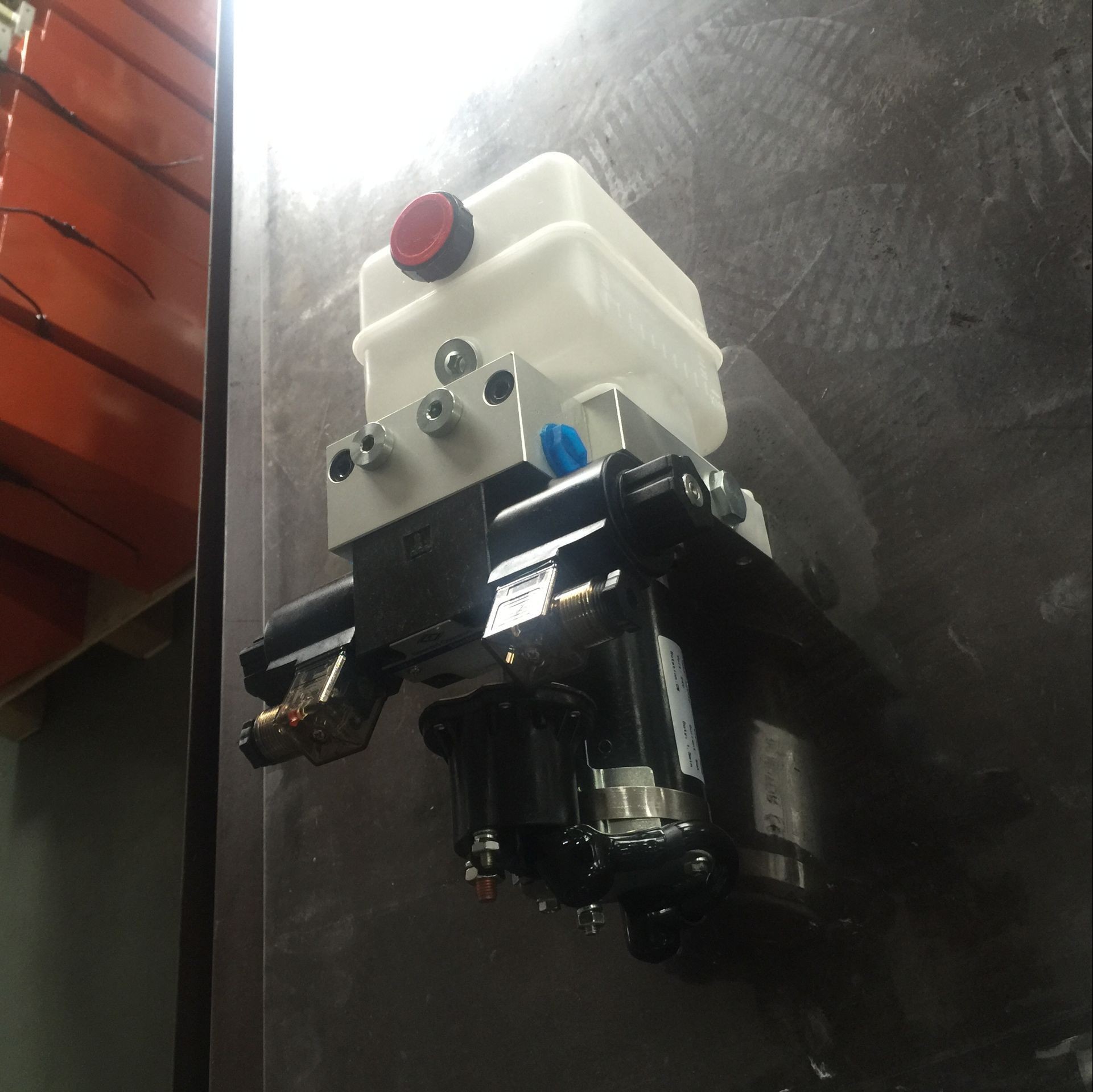 Horizontal Mounting Portable Mini Hydraulic Power Packs 12V With 0.8Kw Motor Fireproof