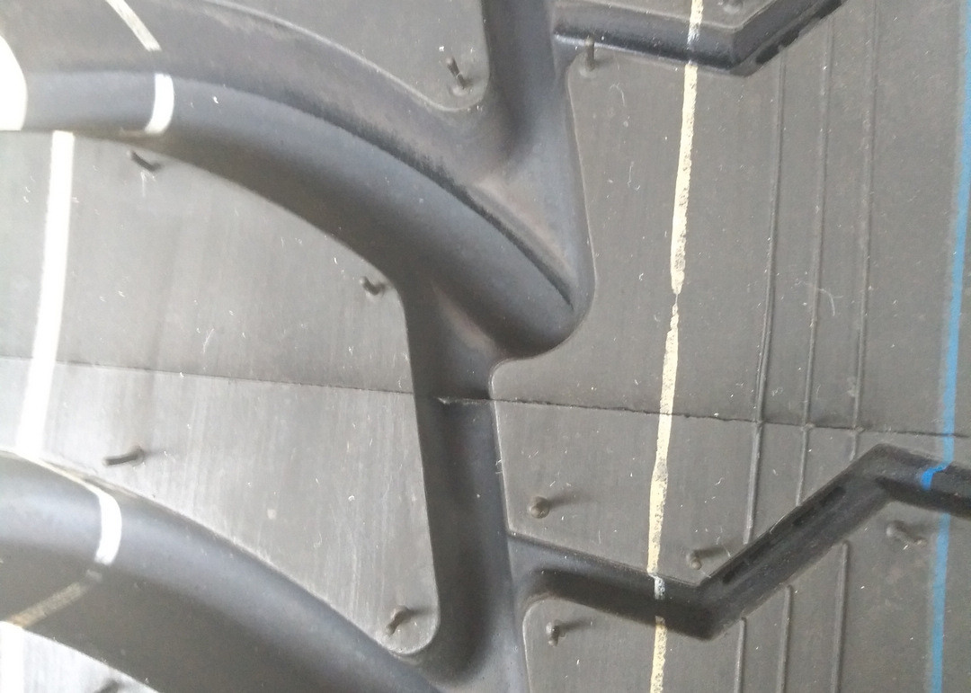 Tube Type 11.00R20 All Terrain Truck Tires With Robust Mixed Tread Pattern