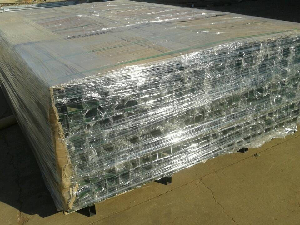 3D Curved 2.43m Width Decorative Wire Mesh Fence For Outdoor