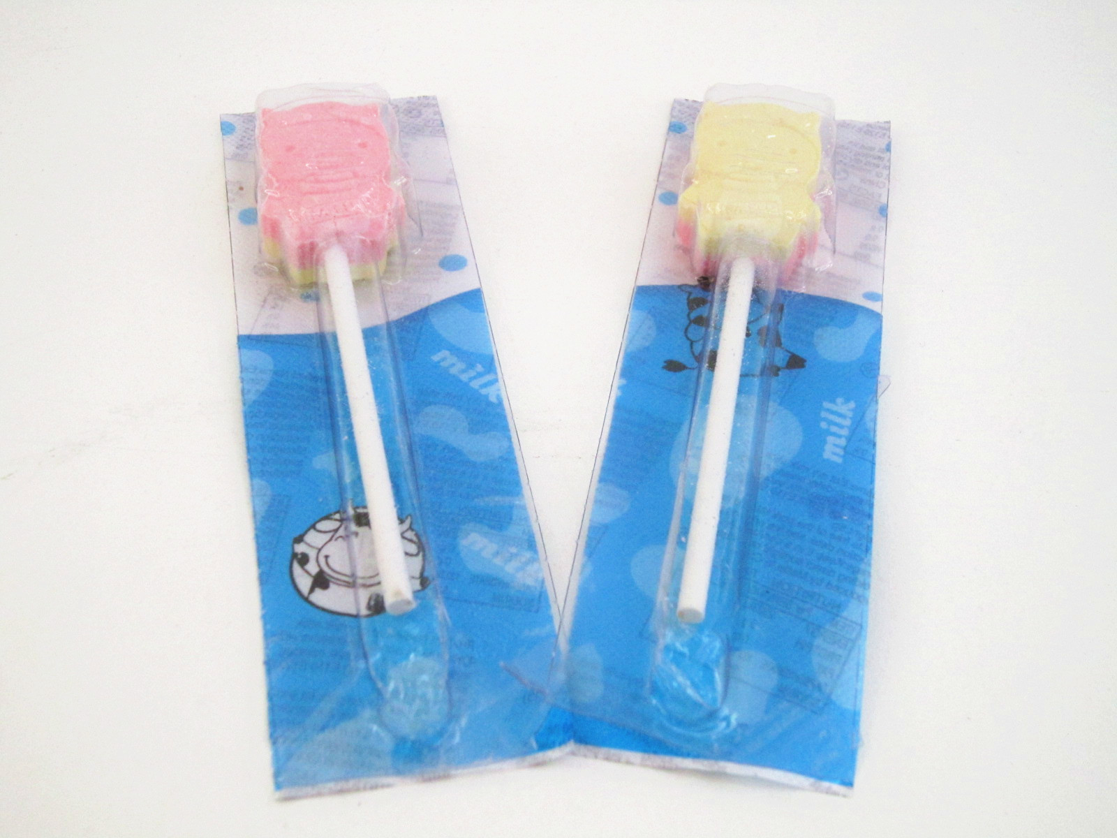 Compressed Cow Shape Chewy Milk Candy Lollipop Mix Strawberry & Chocolate Flavor