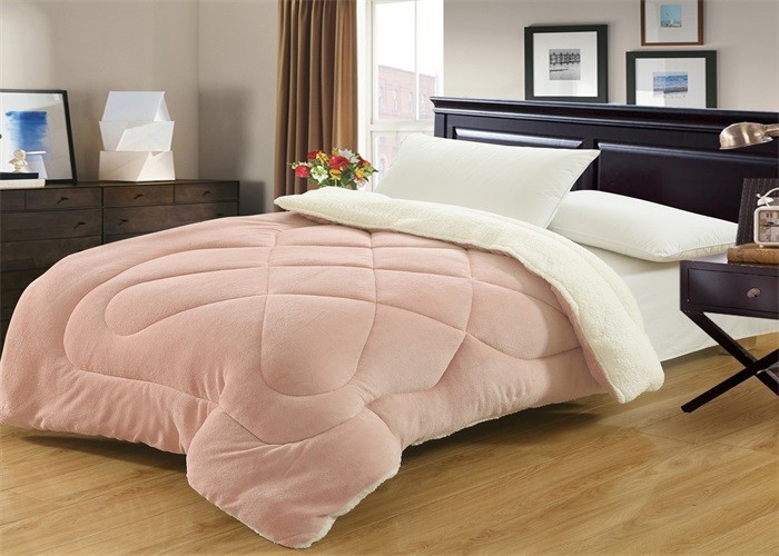 King / Queen Size Comforter Bed Sets , Machine Made Winter Themed Bedding
