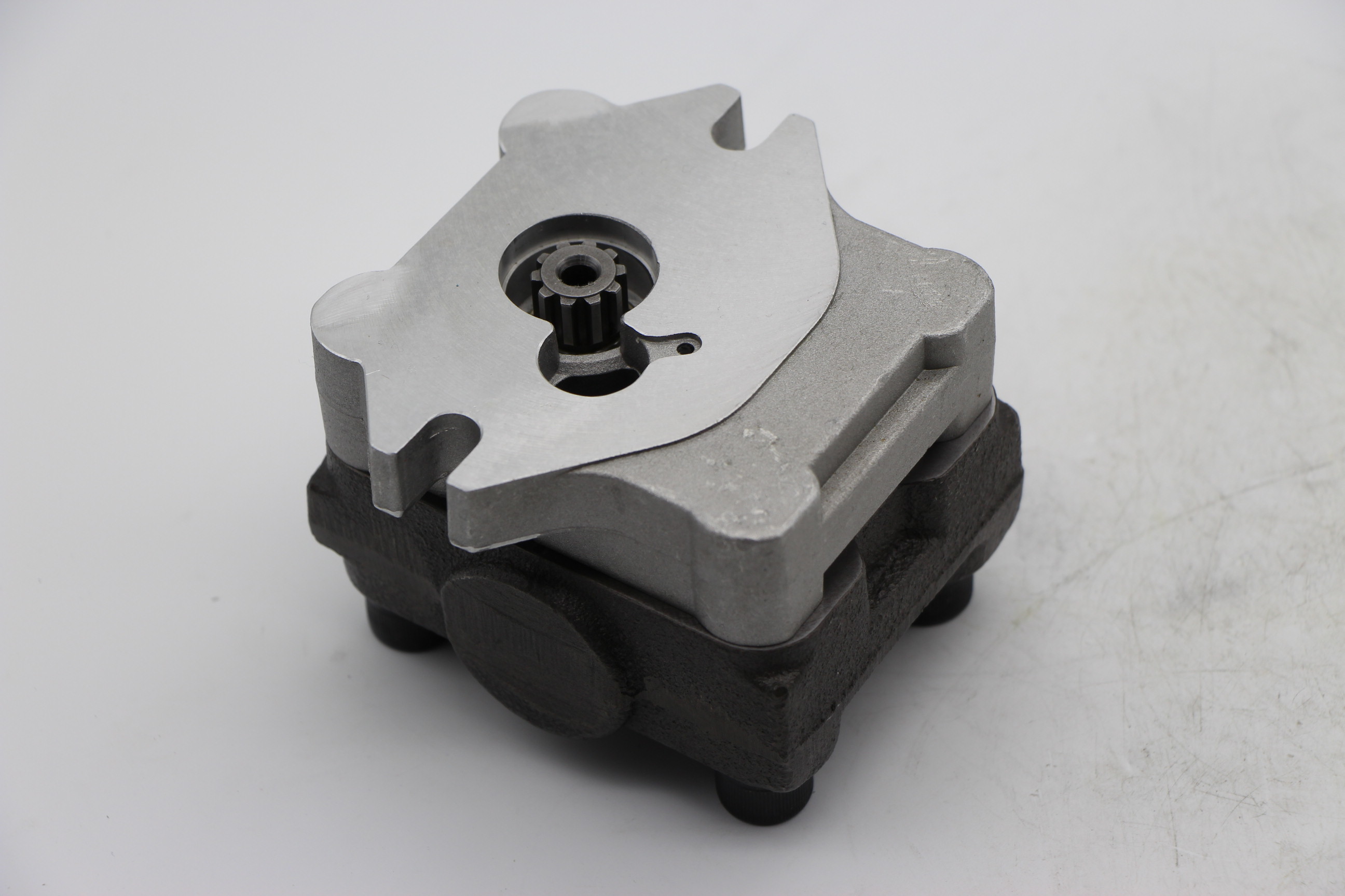 Hot sale good quality PVC80 gear pump .hydraulic pump for PVB92 PVC90 YC135 excavator