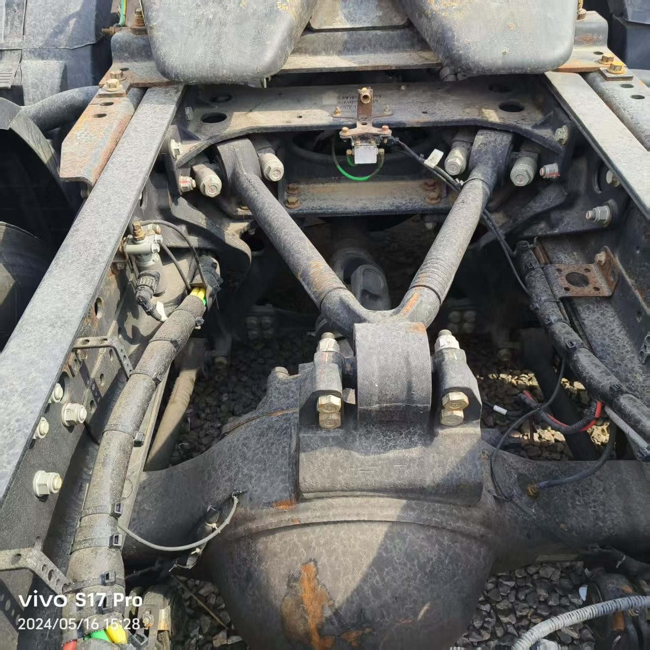 Wholesale Used Tractor Head Truck JAC 2nd Hand Semi Trucks 540hp High Roof Cabin Logistics Transportation