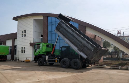 25 Ton Sinotruk Howo Construction Dump Trucks / 371hp Dump Semi Trailer