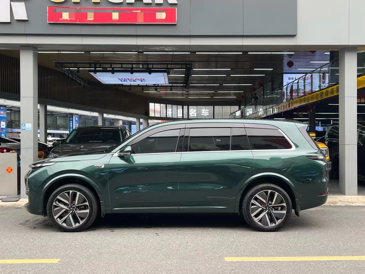 Extended-Range Electric Vehicle Li L9 2022 Max Version 21" Wheel 6 Seats SUV Affordable And Low Mileage