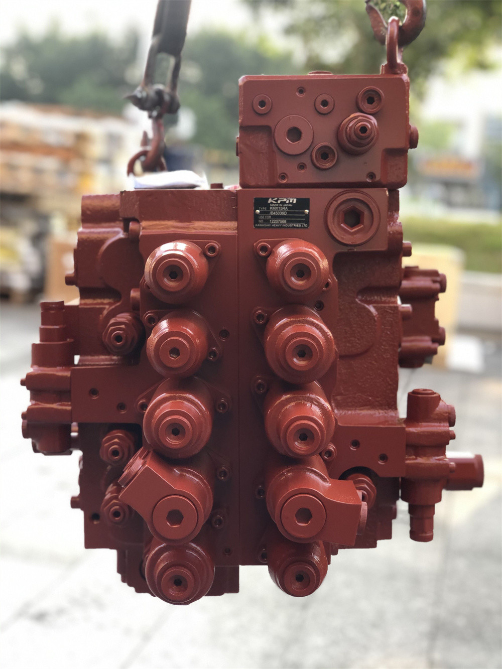 R320LC-7 Excavator Spare Parts Main Control Valve For Hyundai 31N9-10110